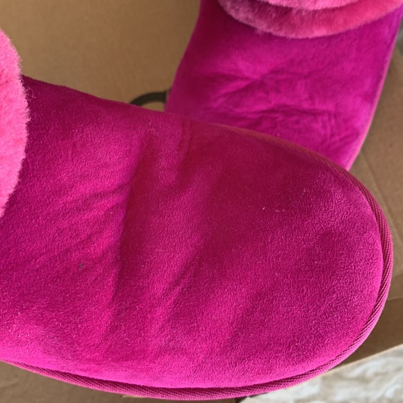 UGG Fluff Mini Quilted 1103612K Boys Fuchsia Pink Suede/Sheepskin Boots - Picture 14 of 16